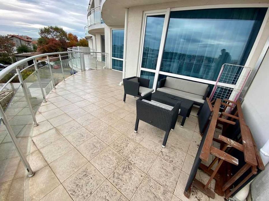 Дава се под наем Двустаен апартамент в Бургас, Сарафово - 76 кв.м за 127.5 € - Снимка #2