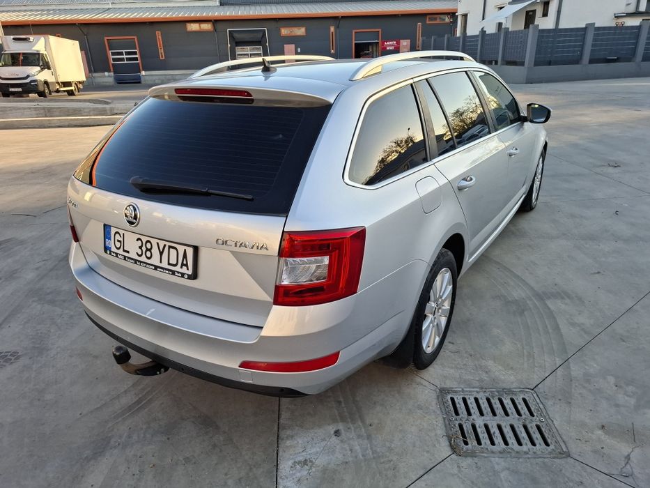 SKODA Octavia 2017 — imagine 3