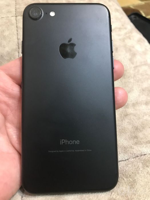iPhone 7/32 GB Radnoy, ochilmagan