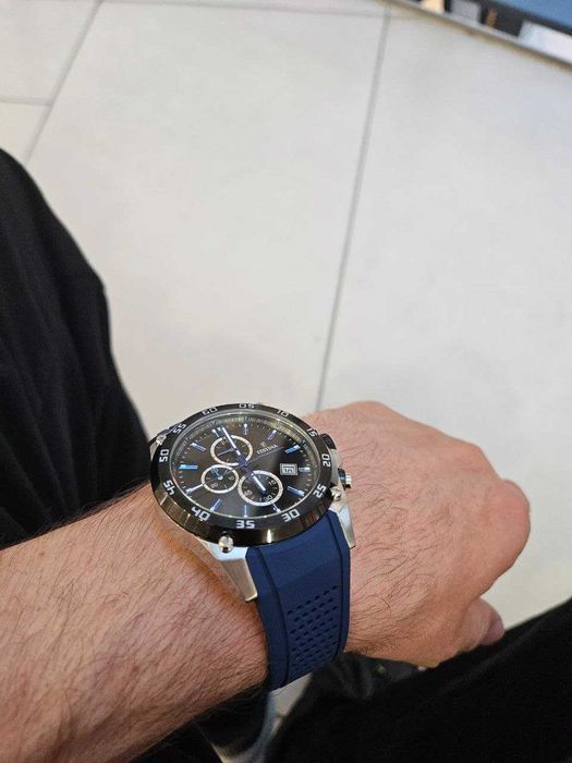 Супер часовник Festina , като нов !