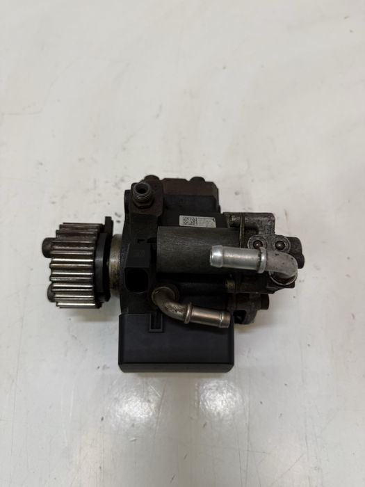 Pompa injectie inalta presiune 1.6 CAY VW Golf 6 Plus Jetta Touran Tiguan Polo 6R Skoda Octavia 2 3 Superb 2 Seat Leon Passat B6 B7 03L 130 755 E