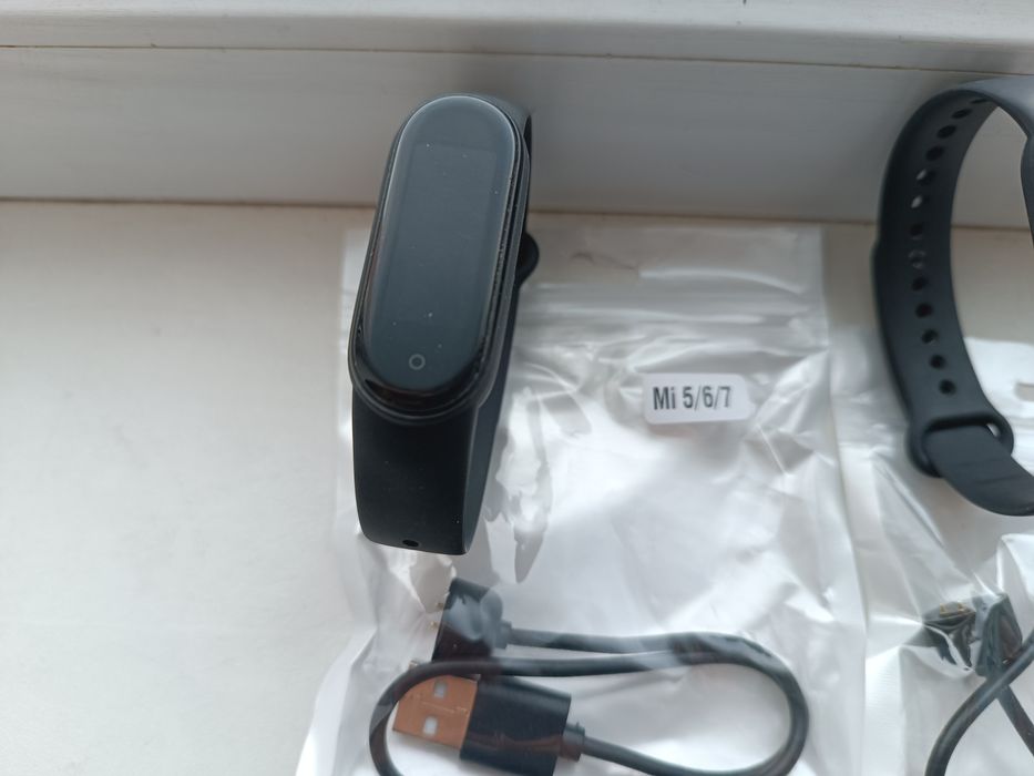 Продам фитнес браслет Ксяоми МИ-5