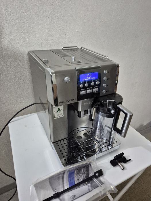 Кафеавтомат Delonghi PrimaDonna