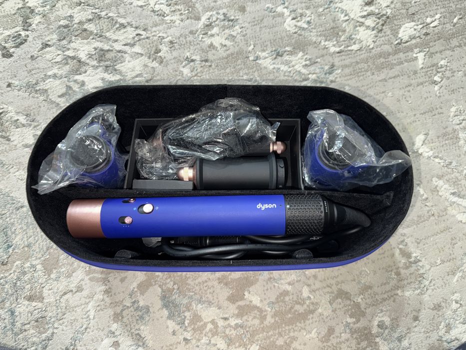 Dyson оригинал продам