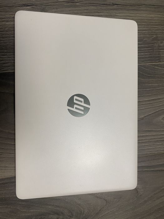 Laptop hp + incarcator