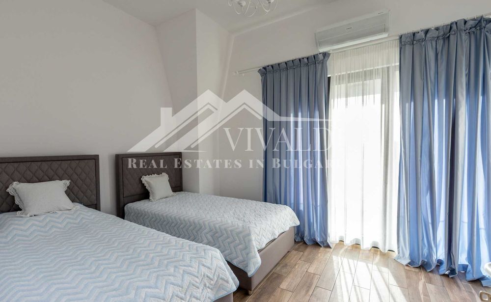 Продава се Тристаен апартамент в к.к. Св.Св. Константин и Елена - 107 кв.м за 1812 €/кв.м - Снимка #16