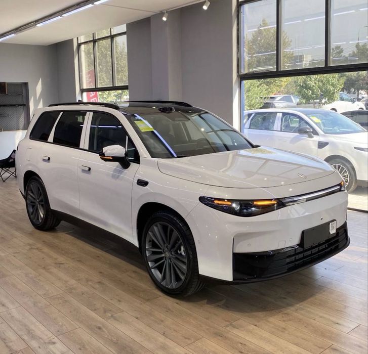 Leapmotor c16 280KM gibrid Lux lidar full