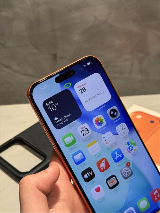 Iphone 17 Pro Max Orange + подаръци