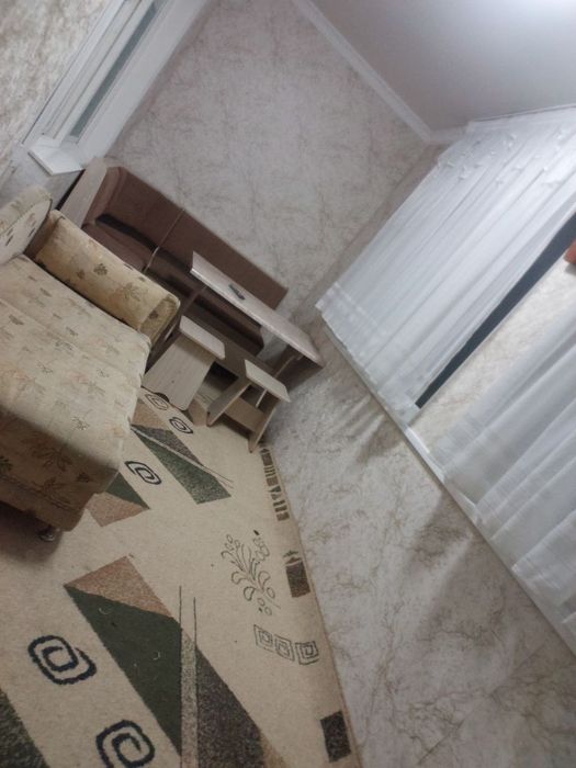 1 комнатная (балкон2х6) шароити билан 9 микрорайонда