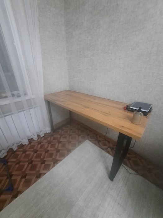 Стол в стиле loft