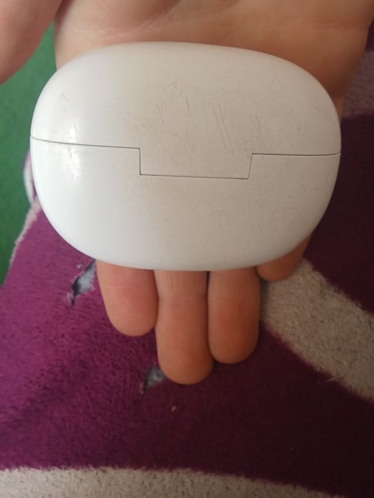 Продам наушник хорошый