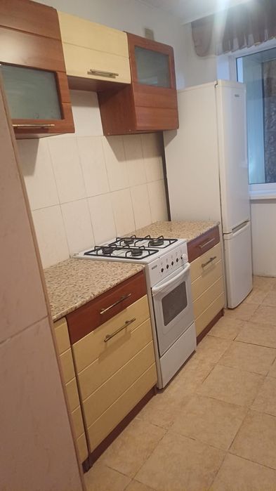 Сдам 3 комн квартиру в 4 мкр
