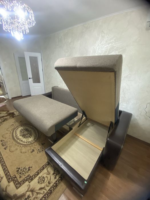 Продается диван.