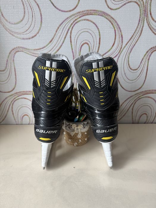 Продам коньки Bauer