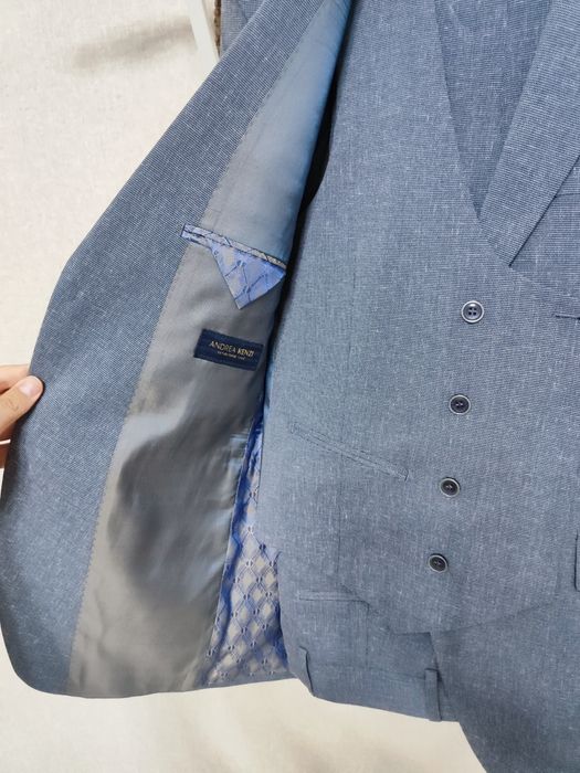 Продам новый костюм