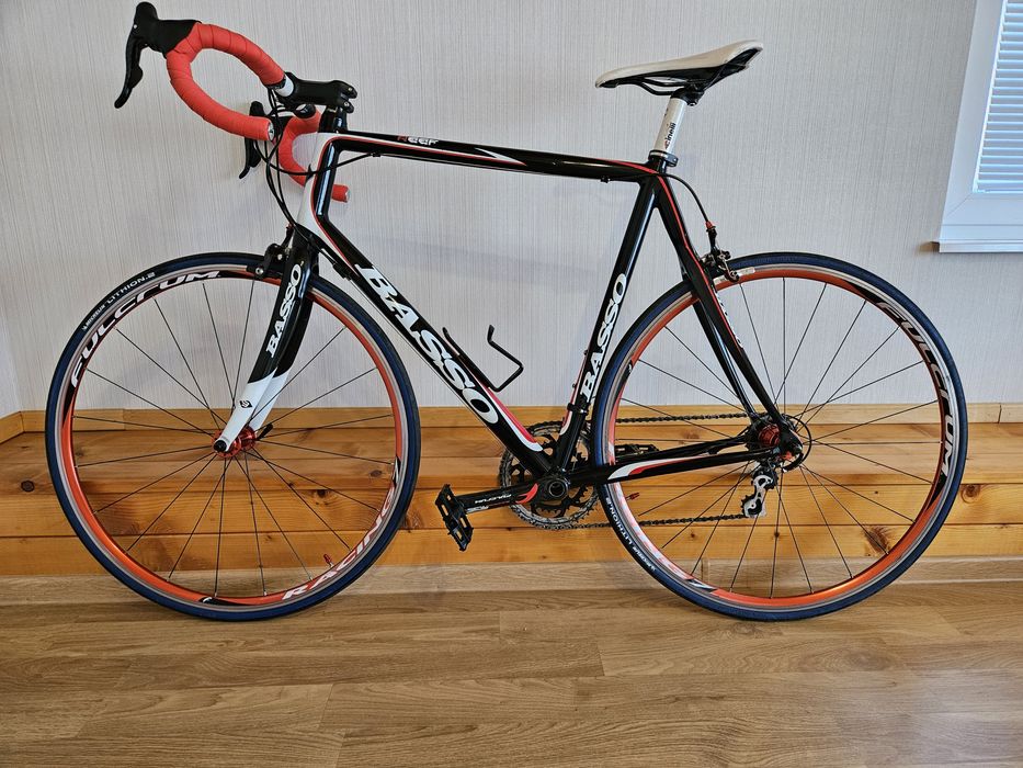 Карбонов велосипед BASSO reef