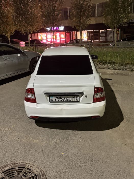 Продам приору 2015 год срочно
