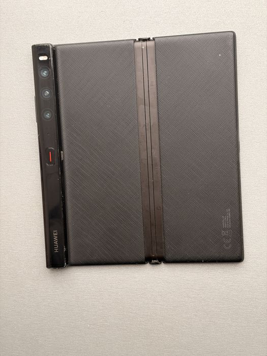 Huawei Mate Xs 2 512GB отлично състояние, пълен комплект