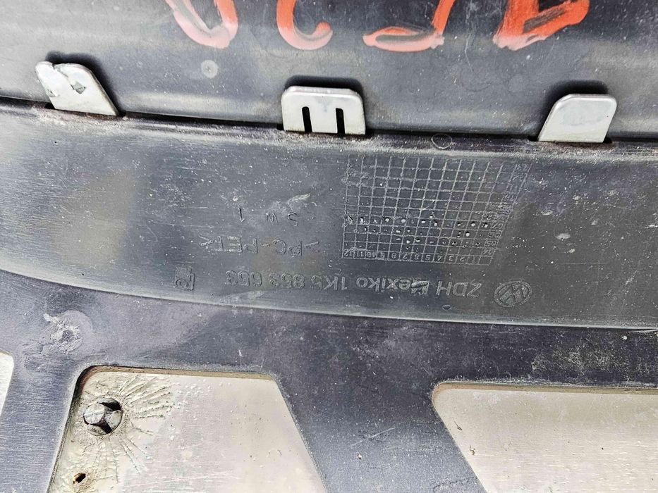 Grila bara fata Volkswagen Jetta 3  (1K2) [Fabr 2005-2010] 1K5853653