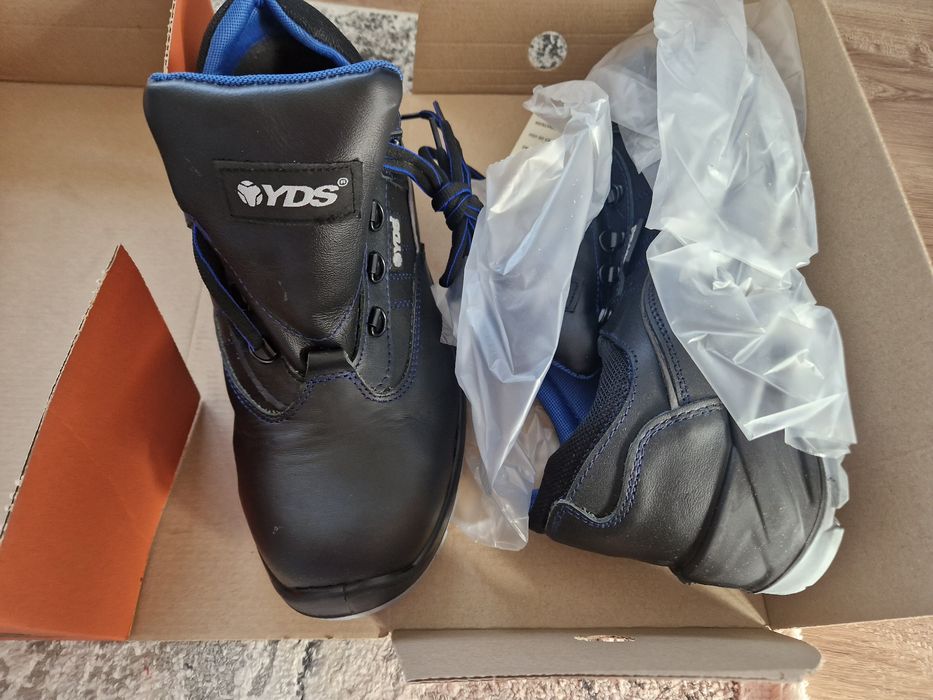 работни обувки-нови,кожени 40 номер