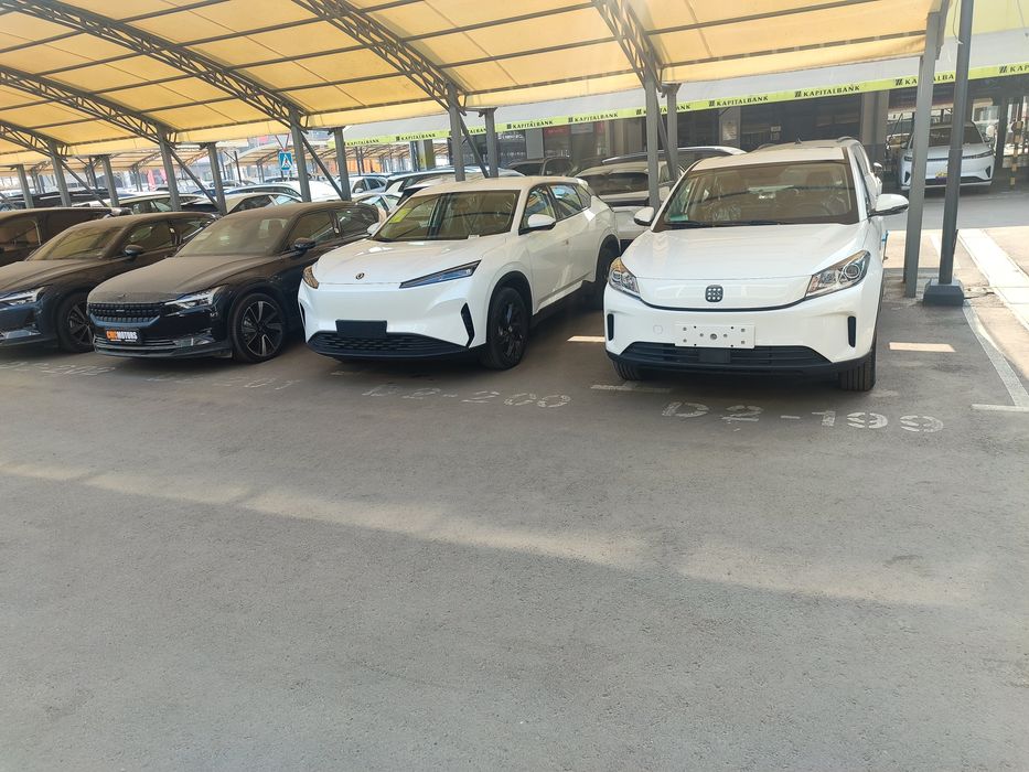 Продается автомобиль Donfeng Seolus