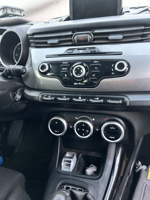 Panou climă Alfa Romeo Giulietta 2013