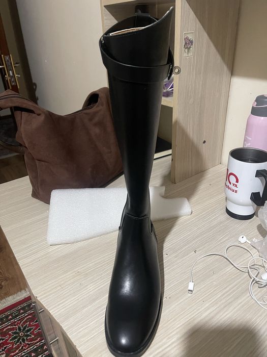 Женские модные сапоги