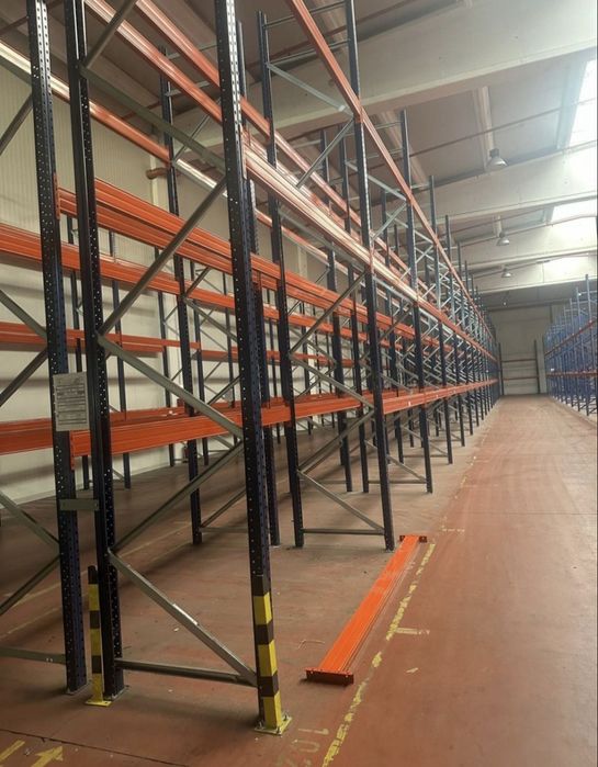 Rafturi metalice industriale reglabile