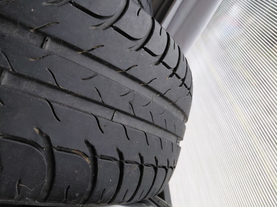 Vand 4 roți cu anvelope vara 225/45/17