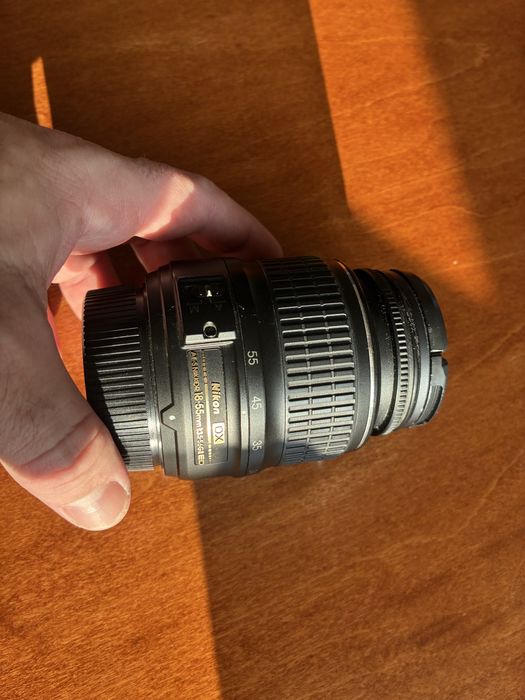 Обектив Nikon  DX 18-55