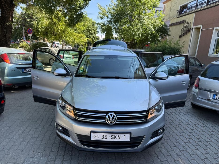 VW. Tiguan an 2012 diesel 2,0 /140 cp impecabil !