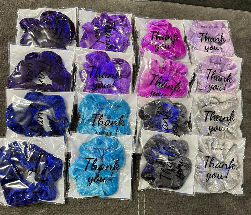 Скрънчита от сатен и плюш