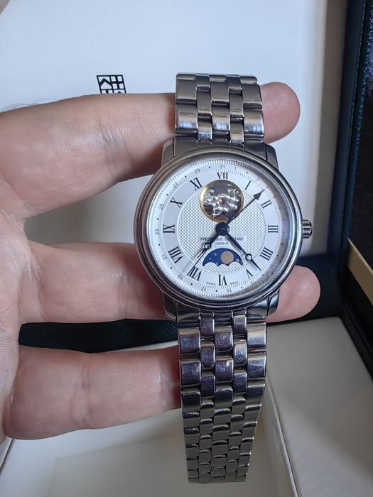 Frederique Constant Heart Beat Moonphase Date
