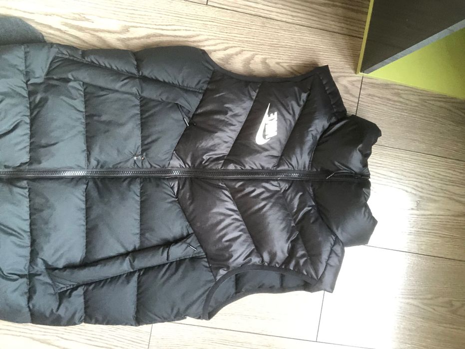 Nike мъжки елек.