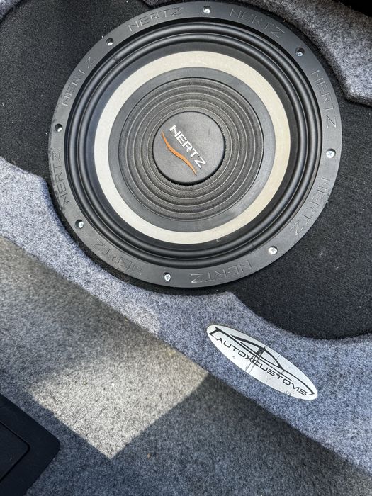 Subwoofer auto Hertz Mille Legend 3000 12” + incintă AutoCustoms