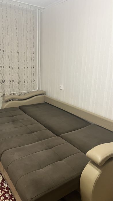 Продам б/у диван