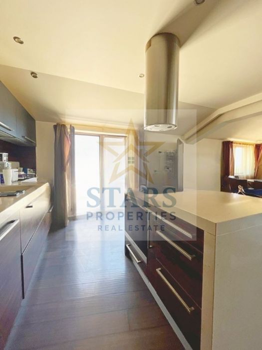 Продава се Многостаен апартамент в Варна, Чайка - 230 кв.м за 932 €/кв.м - Снимка #1