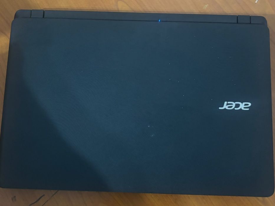 Acer Aspire ES1-572