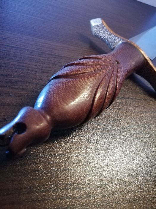 Кинжал, кама, острие