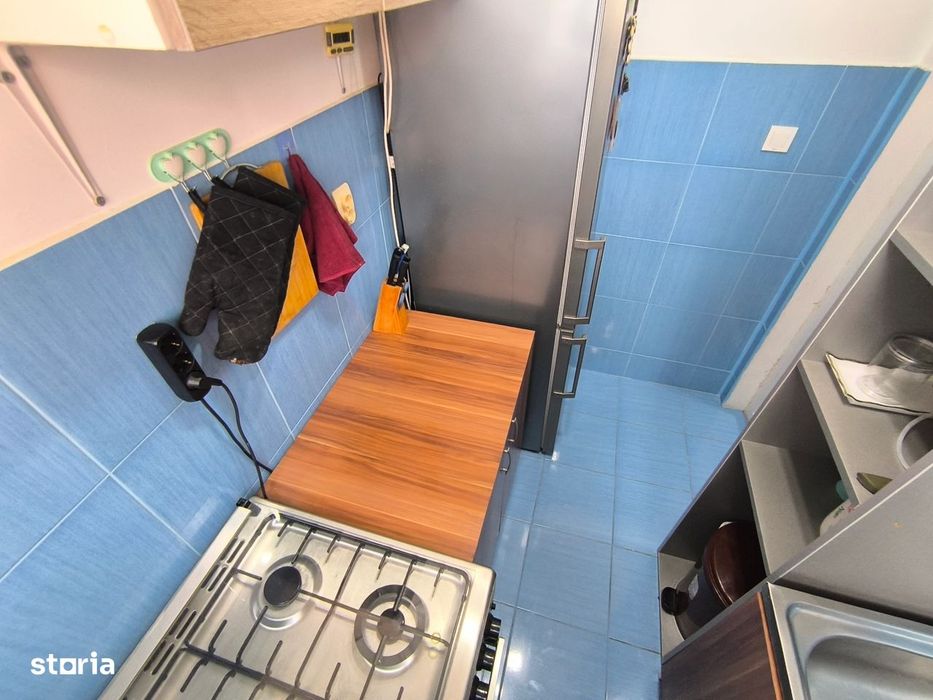 CENTRU - Casa solida cu etaj ,la pret de apartament !