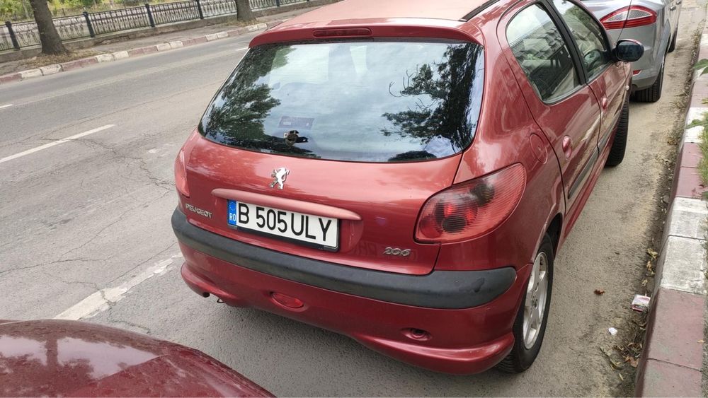 Vand Peugot 206 an 2005