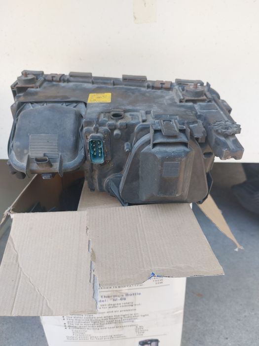 Фары BMW E38 дорест