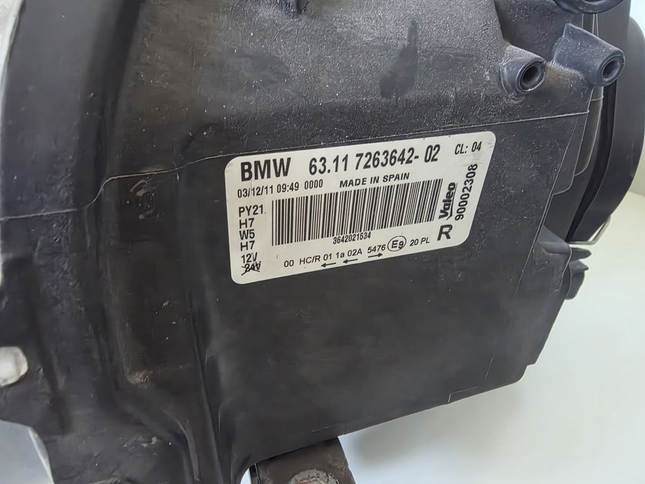 Faruri BMW Seria 1 E81 E82 E87 E88 Facelift LCI stanga dreapta