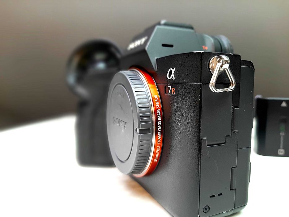 Sony Alpha A7R IV със Sony 28-70mm f/3.5-5.6 OSS