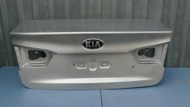 Продается крышка багажника КИА РИО3.