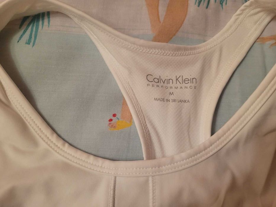 Calvin Klein спортен сутиен