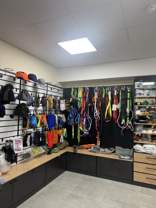 Спецодежда большое количество