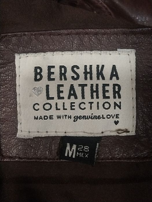 Дамско, кожено яке BERSHKA