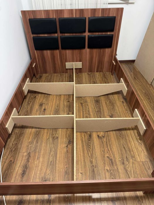 Pat cu saltea 140x200 cm