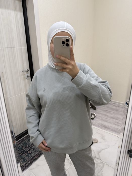 Свитшоты 2000тг ,1000 тг